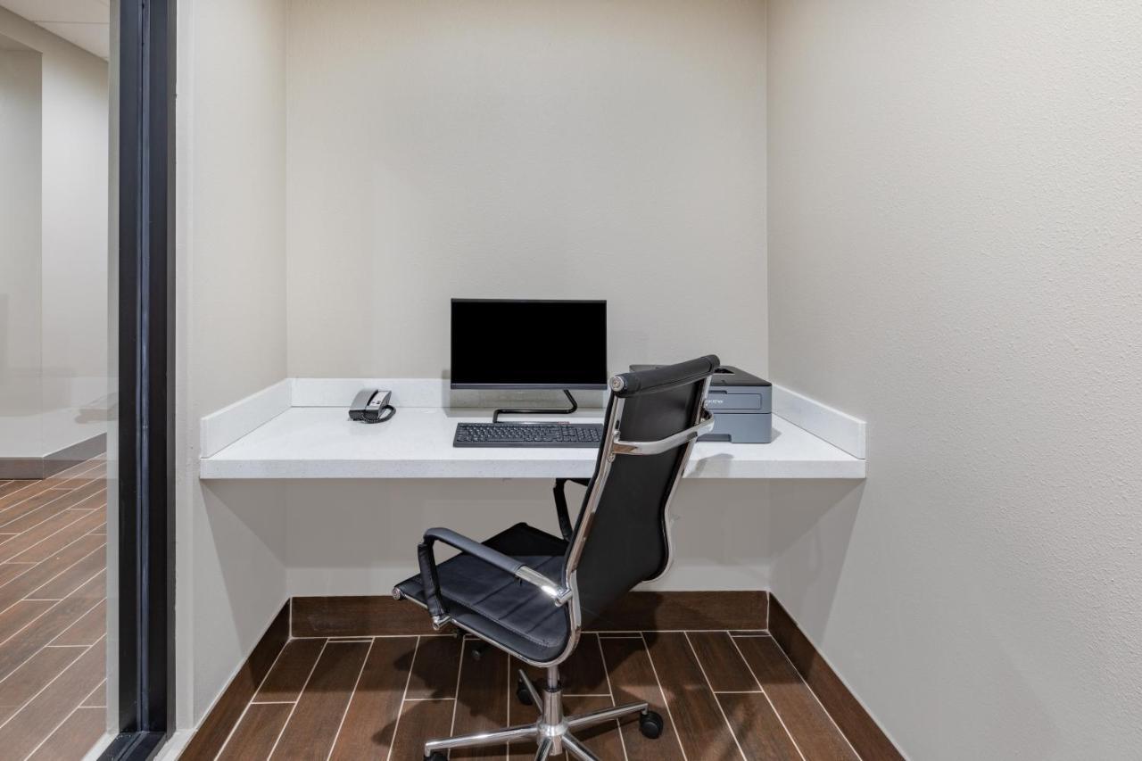 Hawthorn Extended Stay By Wyndham Oklahoma City Airport Extérieur photo